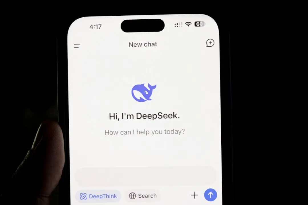 DeepSeek ridică 15 miliarde de dolari: cel mai mare tur de finanțare din istoria AI-ului chinezesc